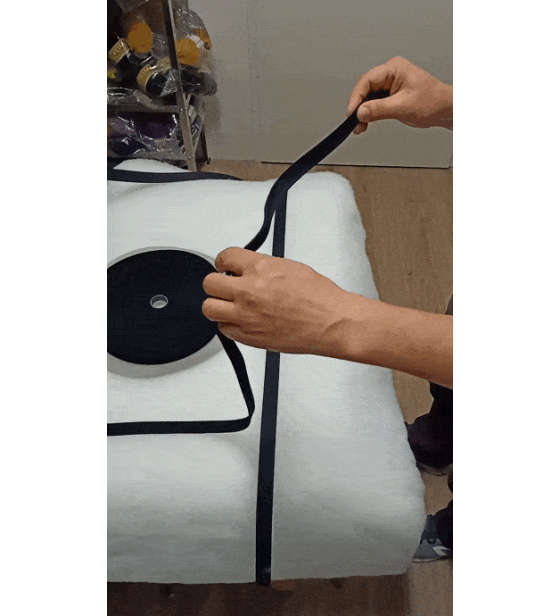 Zips elastický 25 mm, farba čierna, metráž