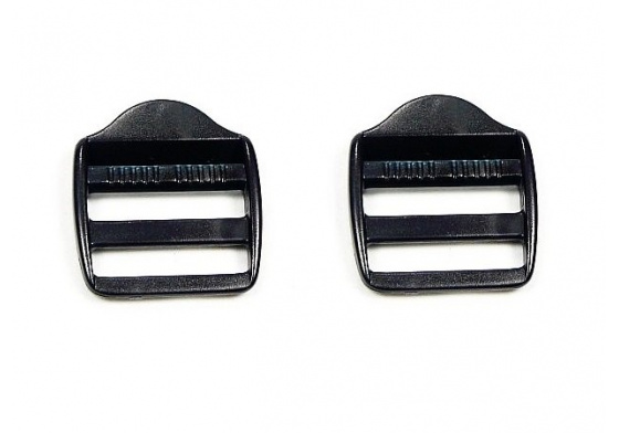 Plastové průvleky šíře 40 mm  P černý