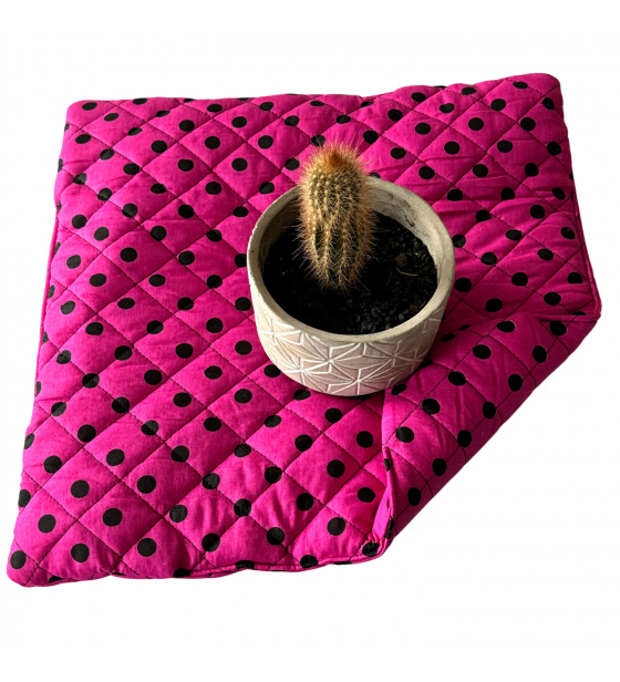 Sedák 40x40x2cm Bodka Čierna na Amarantovom