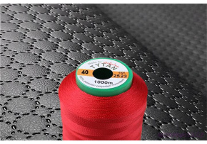 Šijacia niť Titan 40, návin 1000 m, červená 2520