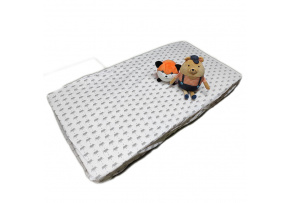 Detská bavlnená plachta do postieľky na gumu 120x60 cm vzor korunky Detská bavlnená plachta do postieľky na gumu 120x60 cm vzor korunky