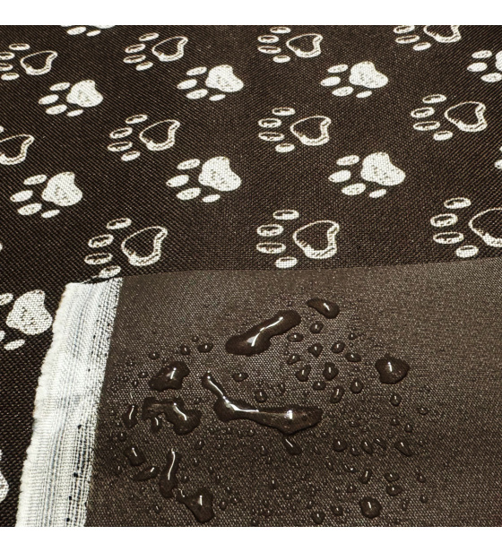 Vodu odpuzující látky Codura, Tlapky na Hnědém