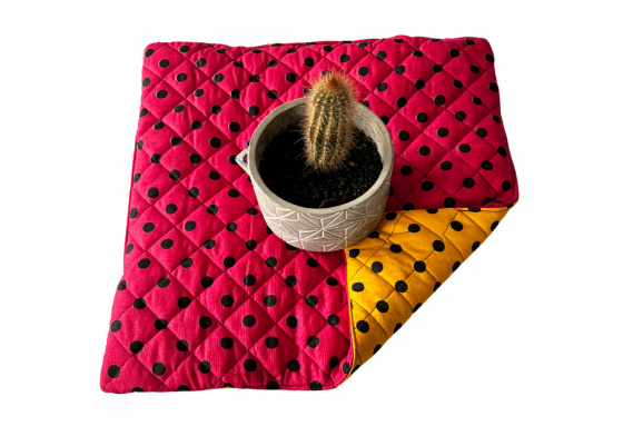 Poduszka siedziskowa 40x40x2cm Czerne Groszki na Czerwonym i Żółtym